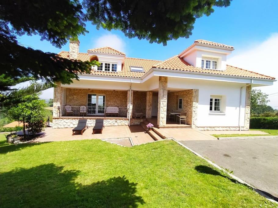 Chalet Con Magnificas Vistas Al Mar Perlora Exteriér fotografie